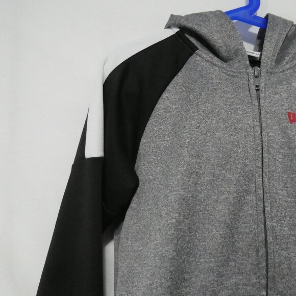 PUMA | size 8 - kids | Long Sleeve Zip-Up Hooded Sweatshirt With Pockets - Picture 4 of 16